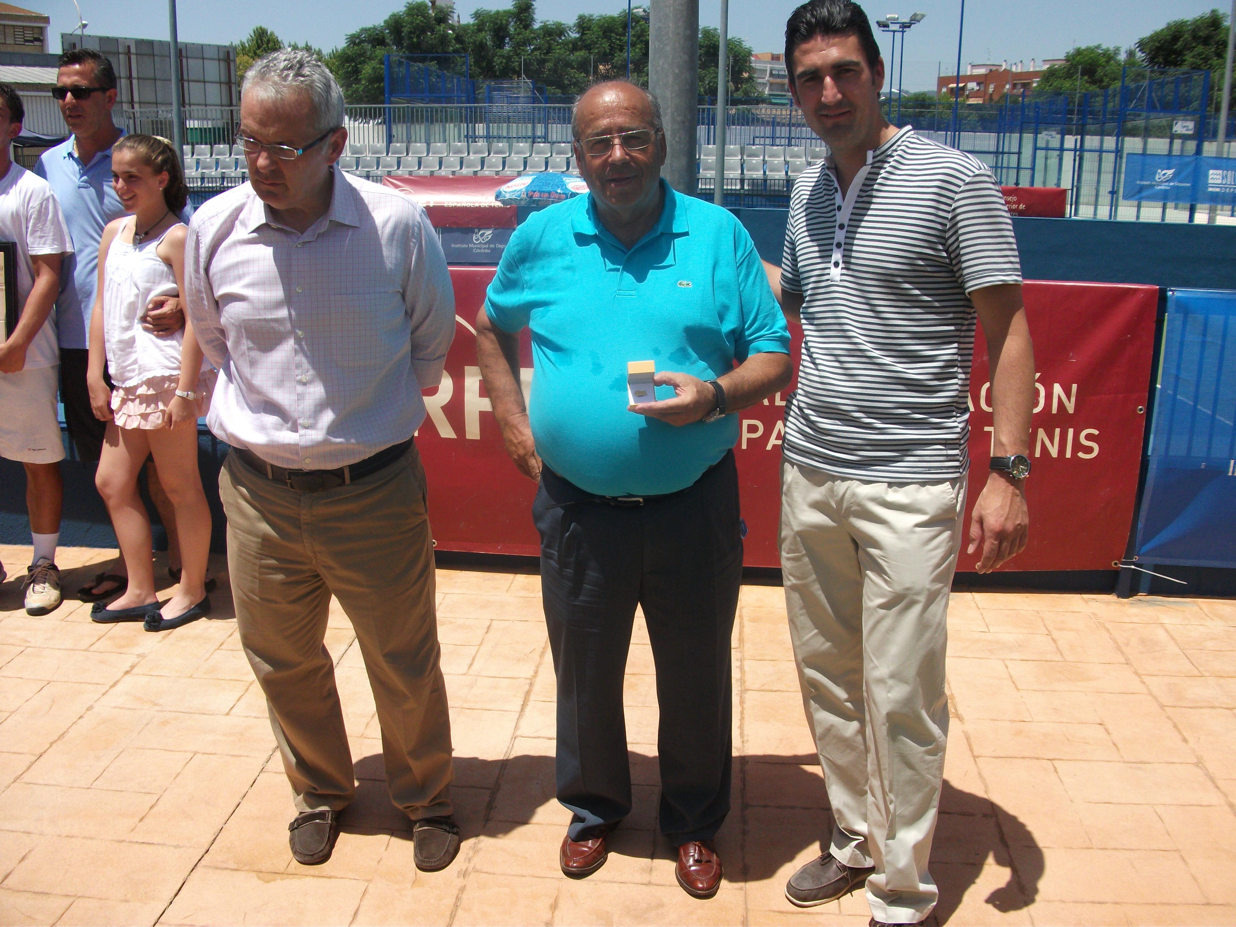 tenis premio_a_francisco_agudo_copia
