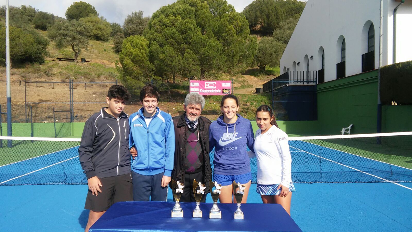 ENTREGA TROFEOS P.CADETE
