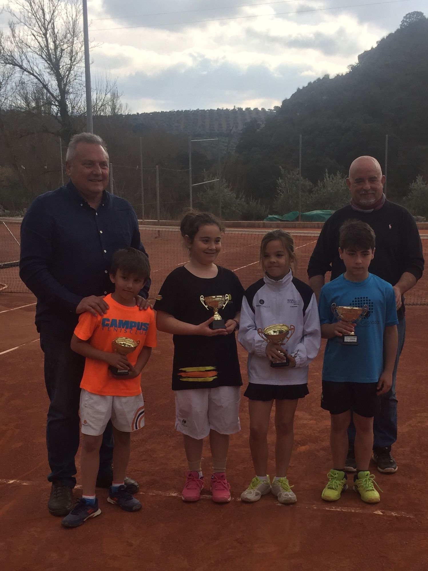 entrega trofeos