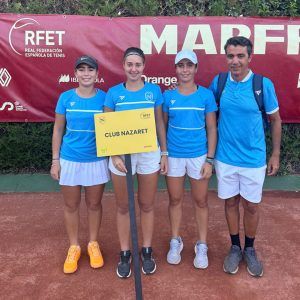 El equipo cadete del Club Nazaret en el Campeonato de España Cadete "Yellow Bowl"