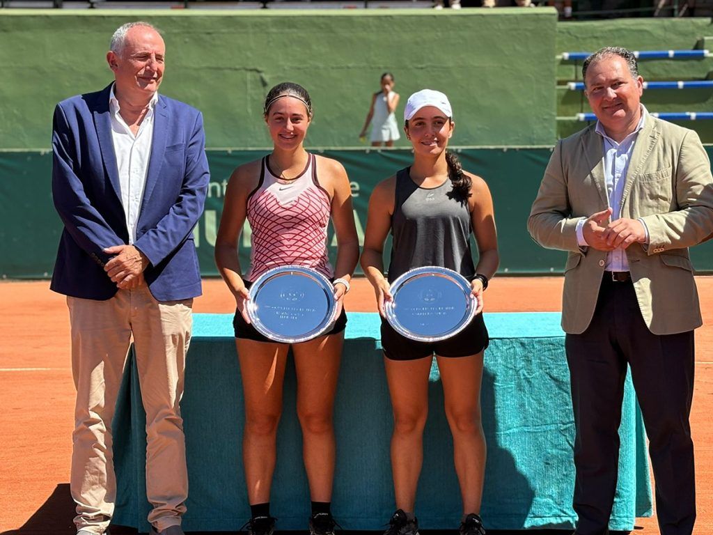 Ainara Fernández y Valentina Carreras en la Copa del Rey de Tenis Sub 15 en Huelva