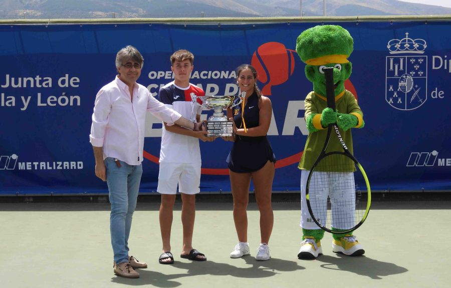 Pablo Pérez triunfa en Béjar
