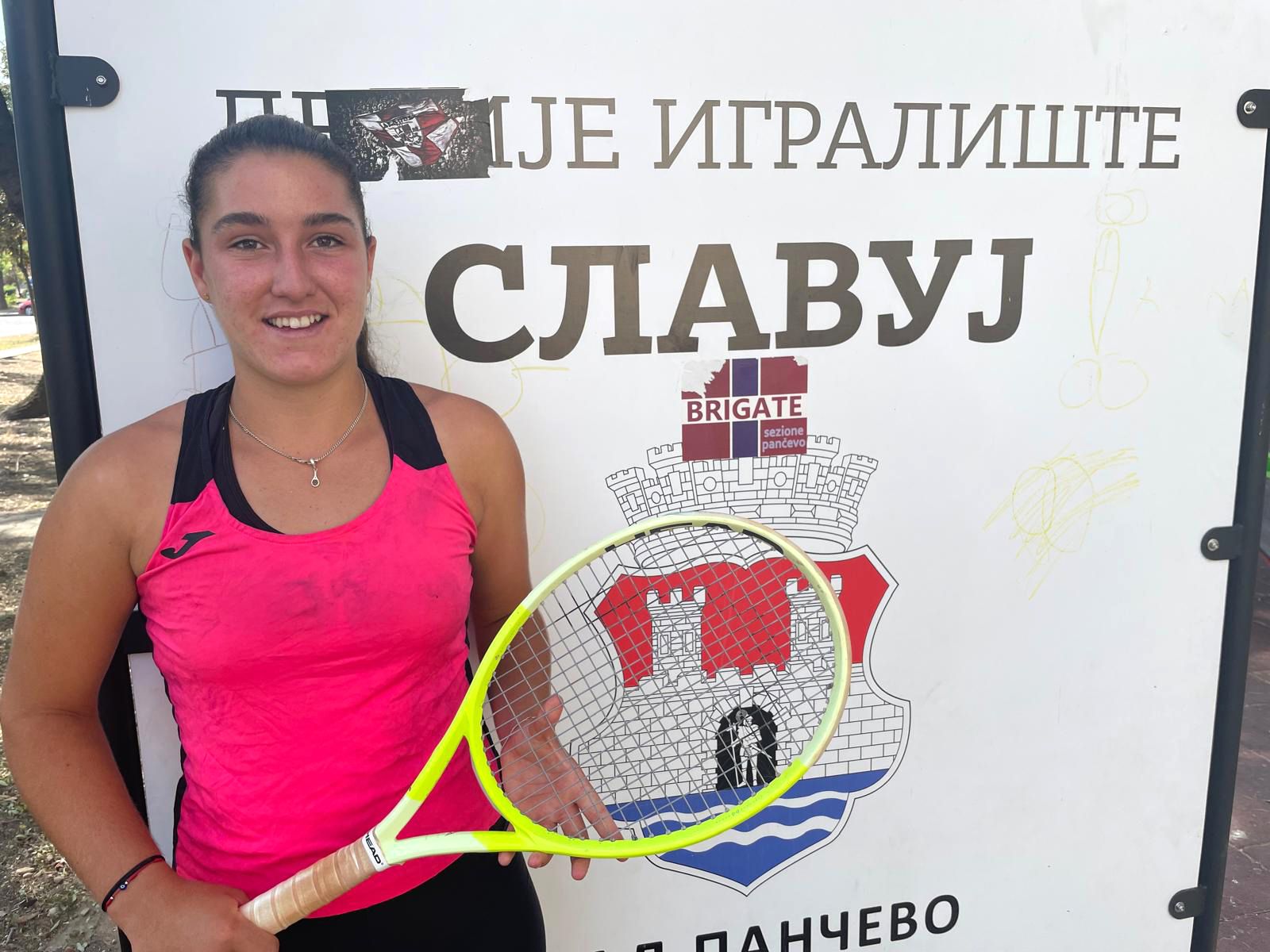 Lorena Solar en la gira por Serbia