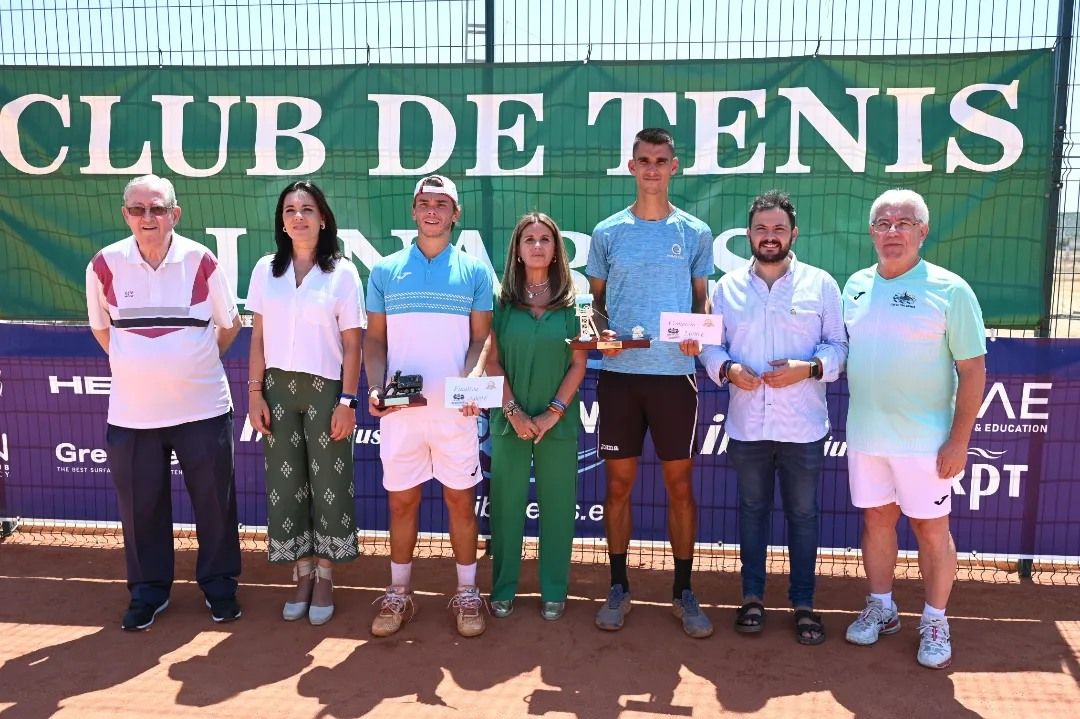 Yuri Syromolotov se corona en Linares