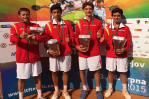 España, subcampeona del mundo en 2015, con Nico Perez de capitán