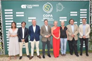 Autoridades en la Copa Sevilla