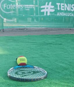 XII Vive la Alameda, Deporte en tu barrio, con tenis y los técnicos de la Federación Andaluza de Tenis