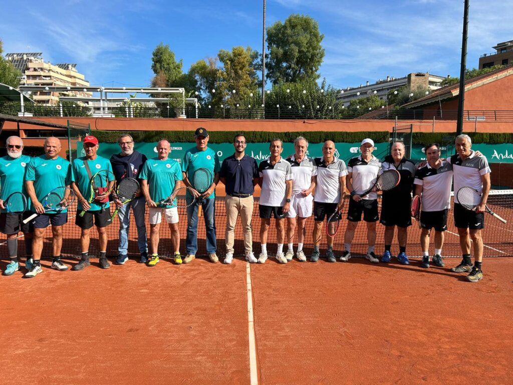 Campeones y finalistas del Campeonato de Andalucía Veteranos +60, Real Club Tenis Betis y Club Tenis Torremolinos Campeones y finalistas del Campeonato de Andalucía Veteranos +60, Real Club Tenis Betis y Club Tenis Torremolinos