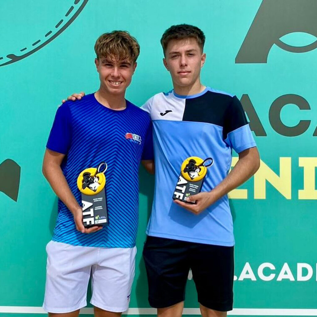 Xavi Palomar y Pablo Pérez, campeón y finalista individual en el ITF J60 de La Nucia