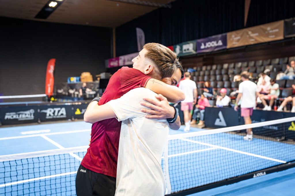 Mauro García y Jesús Campos, tras ganar la final del Arlberg Pickleball Championship