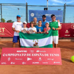 Fabiola Prause y Paula Cuevas, Campeonas de España Alevín en dobles. Luis Castro y Víctor Linares, Subcampeones de España de dobles
