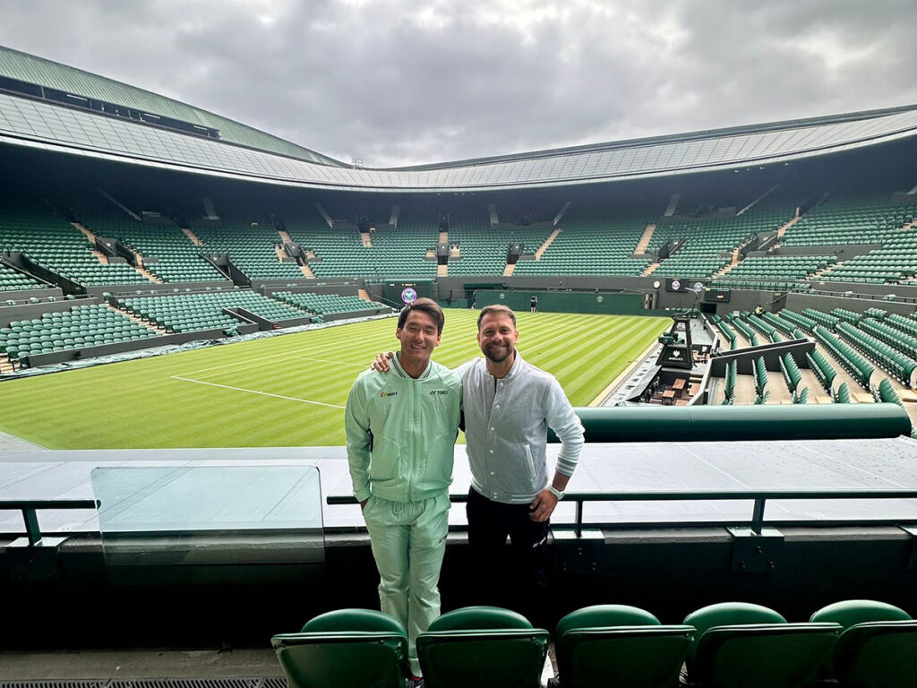 Riki Ojeda y Bu Yunchaokete preparando Wimbledon Riki Ojeda y Bu Yunchaokete preparando Wimbledon