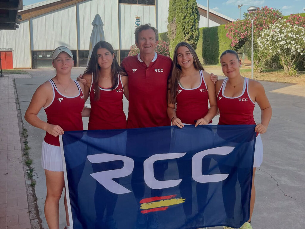 Equipo femenino del Real Club El Candado en el Campeonato de España Junior por Equipos Equipo femenino del Real Club El Candado en el Campeonato de España Junior por Equipos