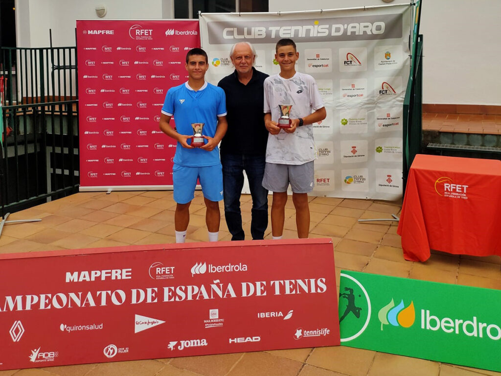 Pepe García y Stefan Shangichev, campeones de España Infantil de Dobles 