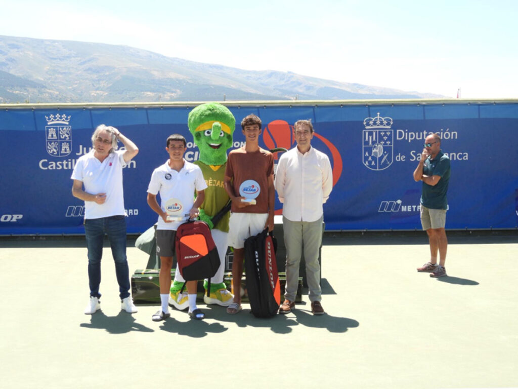 Javi Montes se impuso en la categoría cadete del Open Ciudad de Béjar | Foto Open Ciudad de Béjar Javi Montes se impuso en la categoría cadete del Open Ciudad de Béjar | Foto Open Ciudad de Béjar