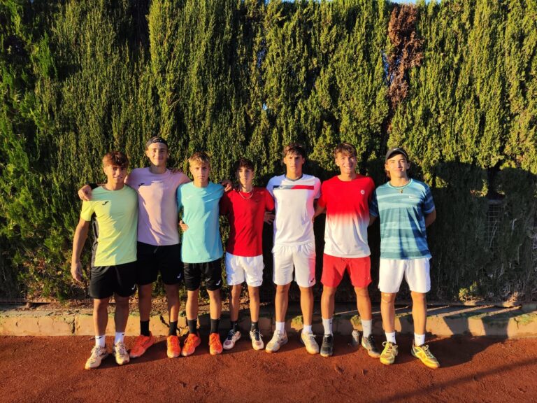 Concentración RFET Sub 15, en el CTT Blas Infante, Federación Andaluza de Tenis en Sevilla