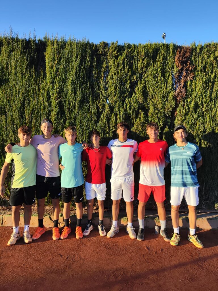 Concentración RFET Sub 15, en el CTT Blas Infante, Federación Andaluza de Tenis en Sevilla