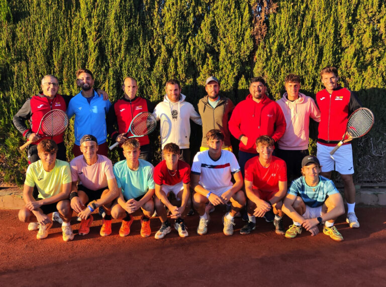 Concentración RFET Sub 15, en el CTT Blas Infante, Federación Andaluza de Tenis en Sevilla