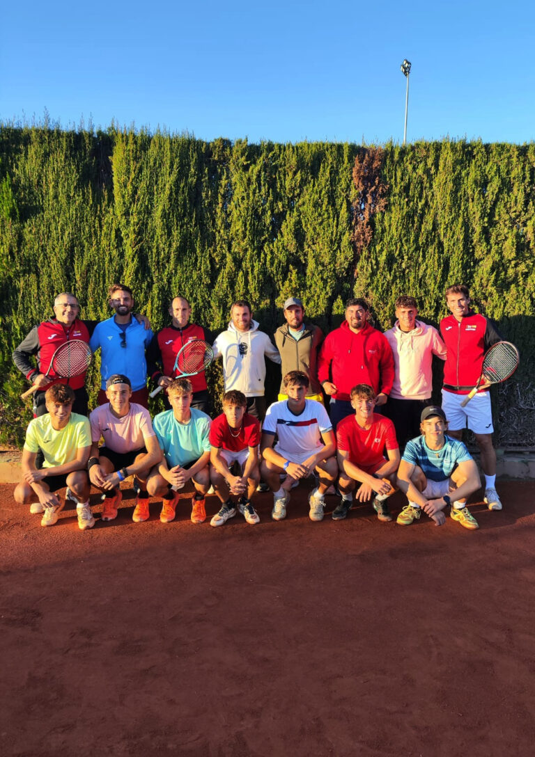 Concentración RFET Sub 15, en el CTT Blas Infante, Federación Andaluza de Tenis en Sevilla