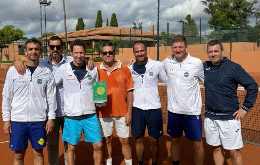 El Club de Tenis y Padel Bernier, campeón de Andalucía +40