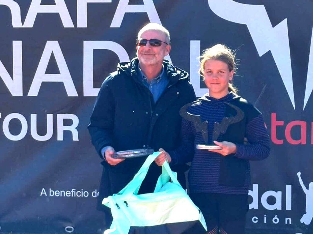 Viktoriia Koroleva, campeona sub 12 en el Rafa Nadal by Santander de Sevilla