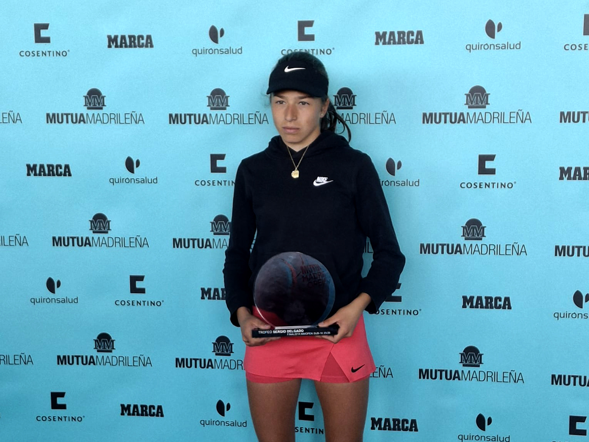 Irene Basalo, finalista en la Caja Mágica en el Mutua Madrid Open Sub 16 y clasificada para el Máster Final