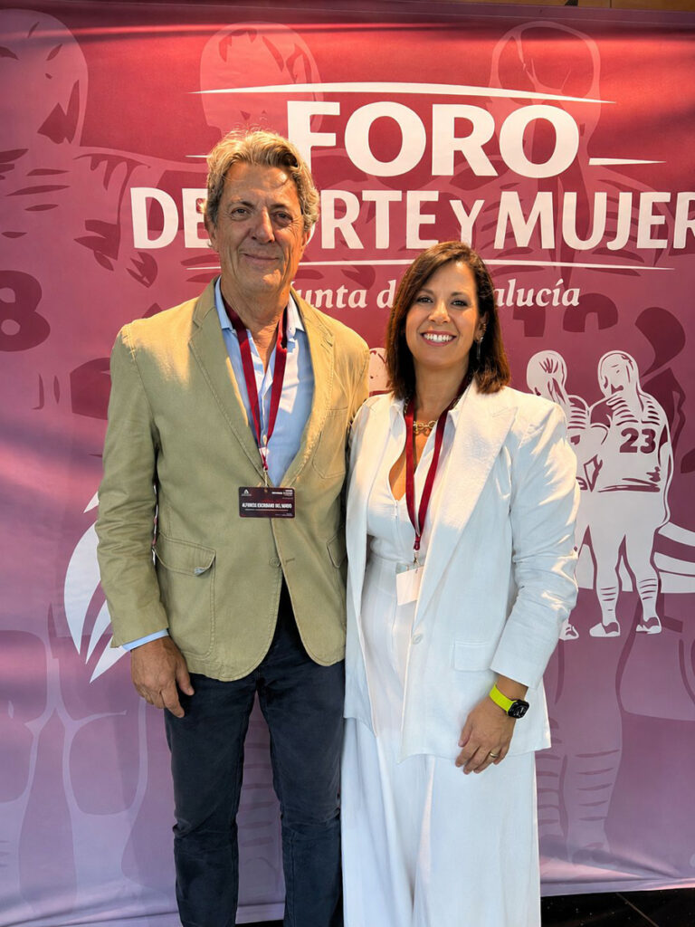 I Foro Deporte y Mujer Andalucía con la presencia de Mª Ángeles Bizcocho compartiendo espacio con Alfonso Escribano, presidente de la CAFD