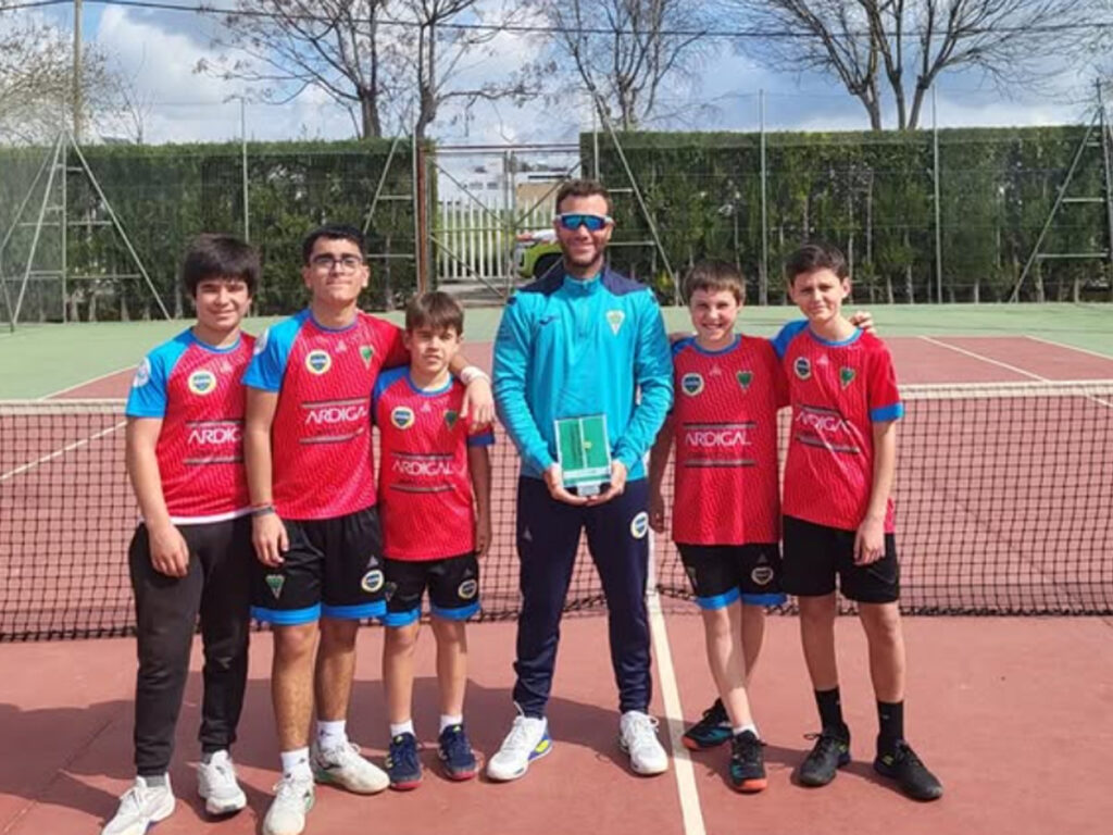 Campeonato de Andalucía Infantil por Equipos 2026 - Tercera División Occidental Subcampeón Club Figueroa Campeonato de Andalucía Infantil por Equipos 2026 - Tercera División Occidental Subcampeón Club Figueroa