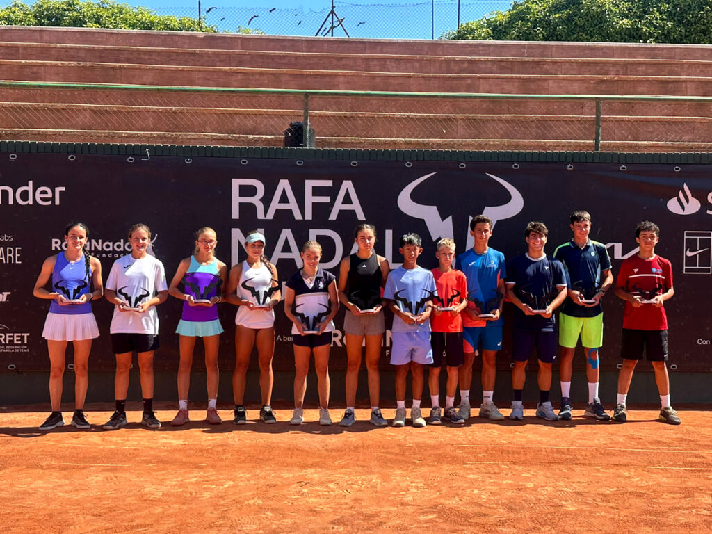 Entrega de premios de la parada del Rafa Nadal Tour by Santander en el CIT de Madrid