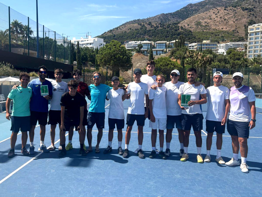 El CD On Tennis Center se proclama campeón de Andalucía Absoluto por Equipos de segunda división y asciende a primera división junto al Real Aero Club de Córdoba B que fue finalista