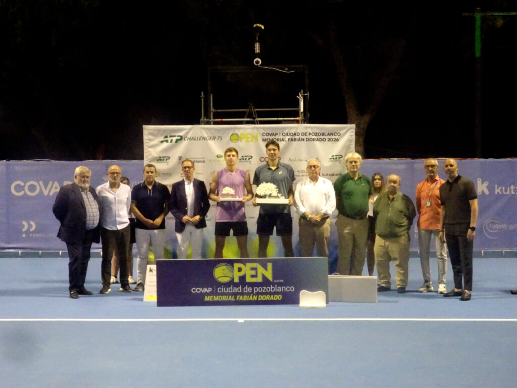 Chris Rodesch conquista el ATP Challenger 75 Open COVAP Ciudad de Pozoblanco - Foto con autoridades - Foto Open Pozoblanco