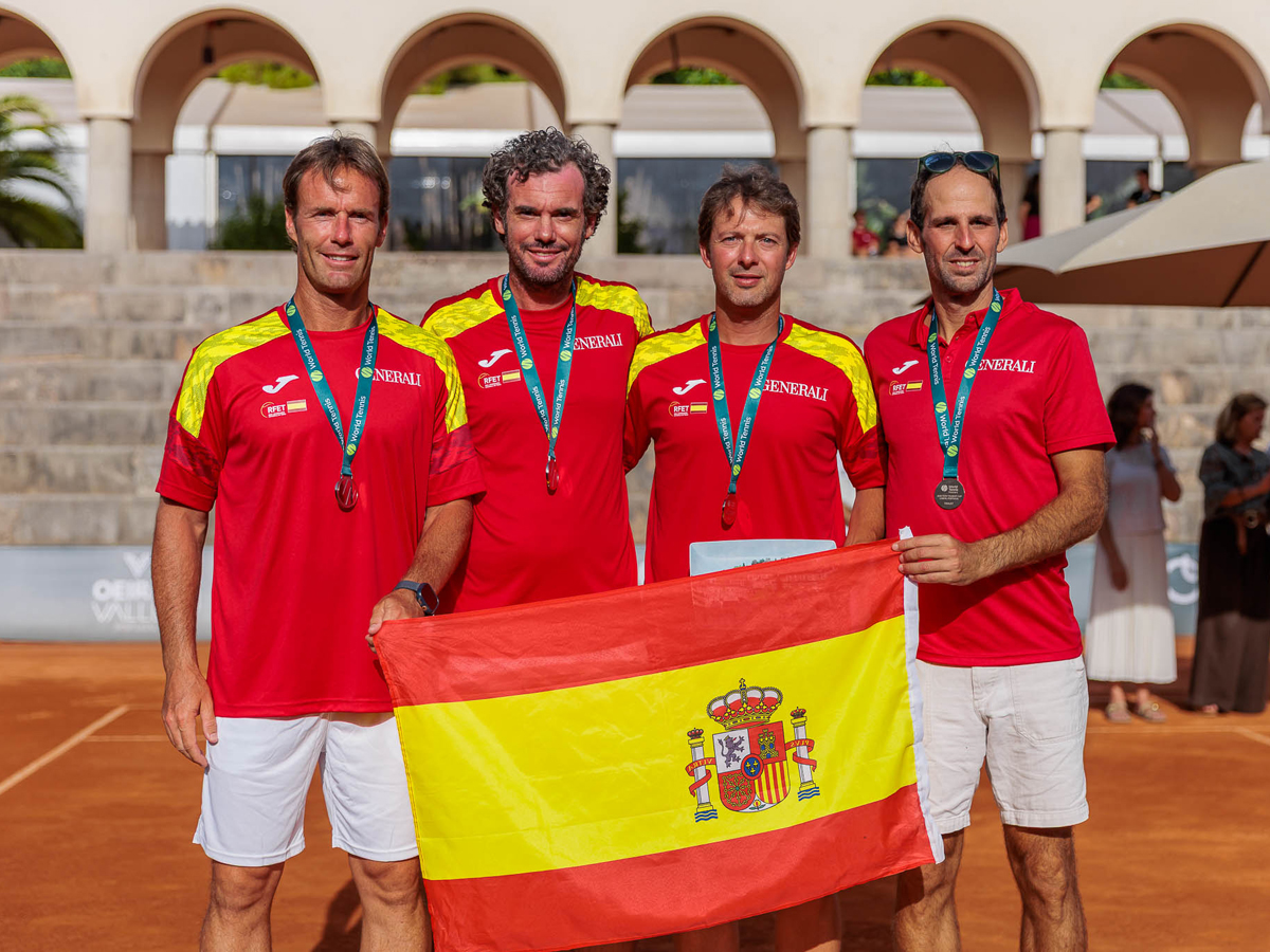 Plata Mundial para la Selección Española +40 con el marbellí Adrián Menéndez - Foto Federación Portugesa de Tenis
