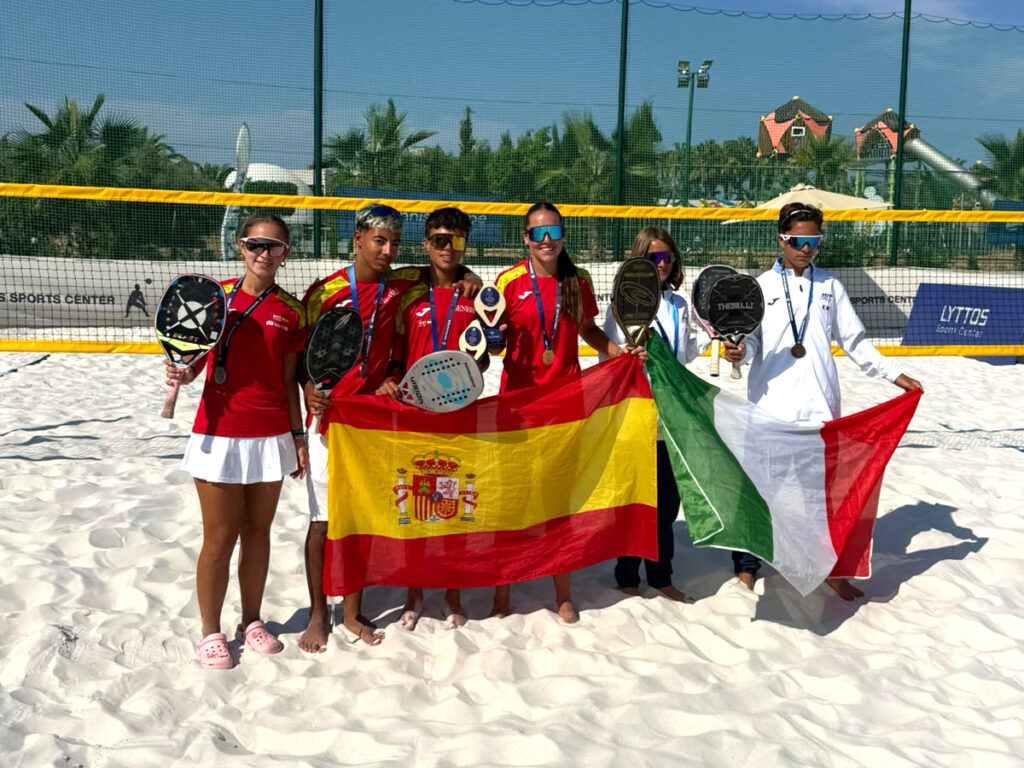 Bronce de Liberto Amate y Jimena Hernández en el dobles mixto del Europeo de Tenis Playa